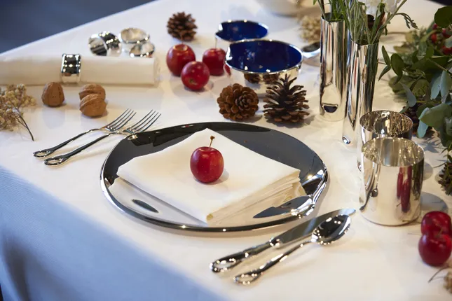 Tiffany Holiday / Nov 2024