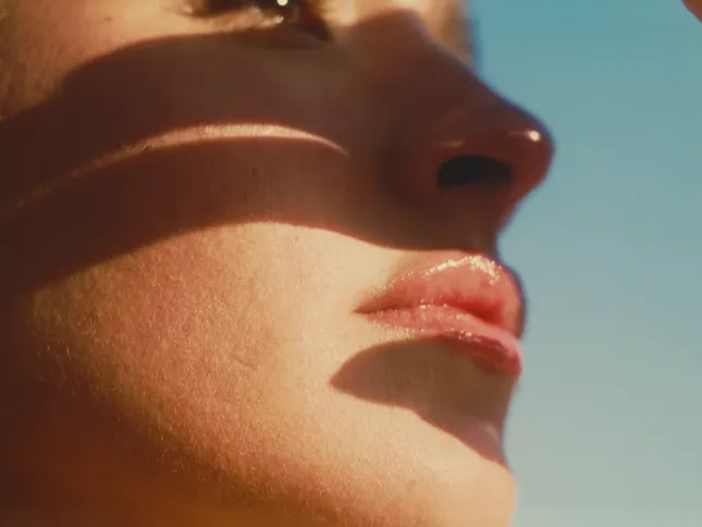 Face First “Amber”