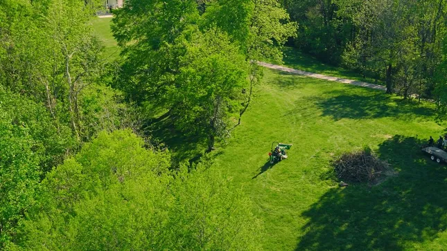 5 ESSENTIALS FOR AN ENVIABLE LAWN | JOHN DEERE