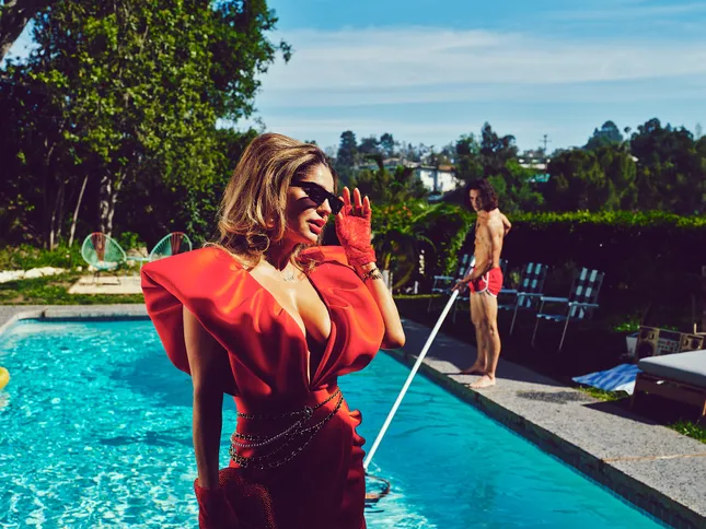 Music video “Lipstick” Shab