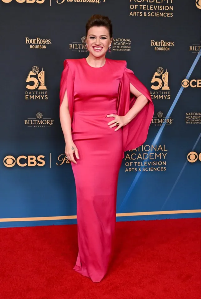 Kelly Clarkson "Daytime Emmy Awards."