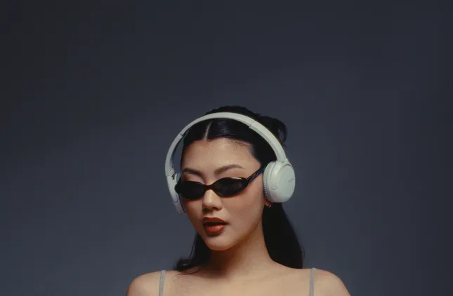 90's Beauty Series
