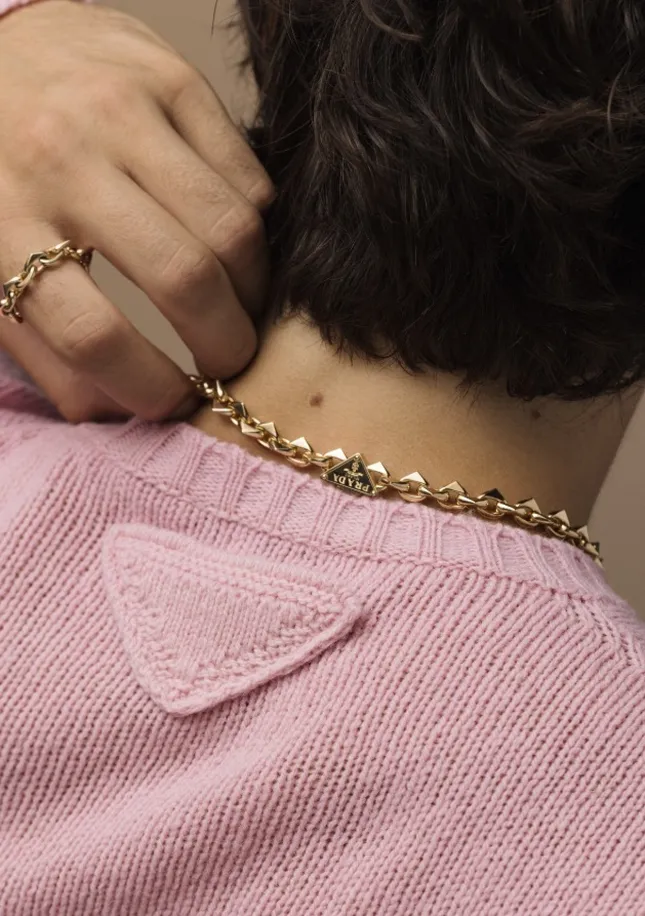 Prada Jewelry Photo Assistant