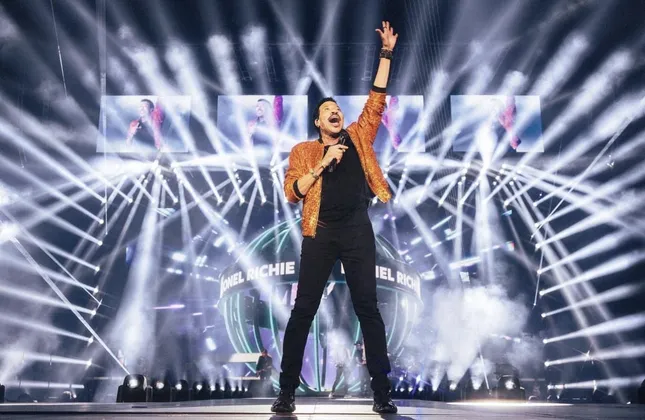 Lionel Richie at the Forum