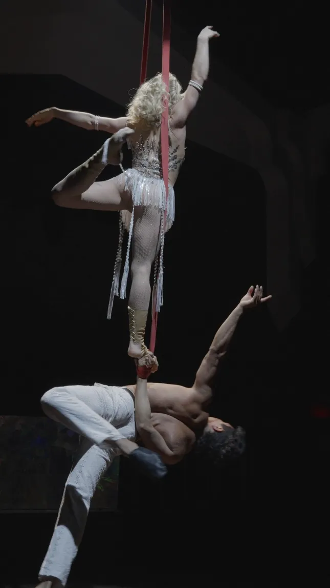 Amadeus + Nicole for Circus Flora