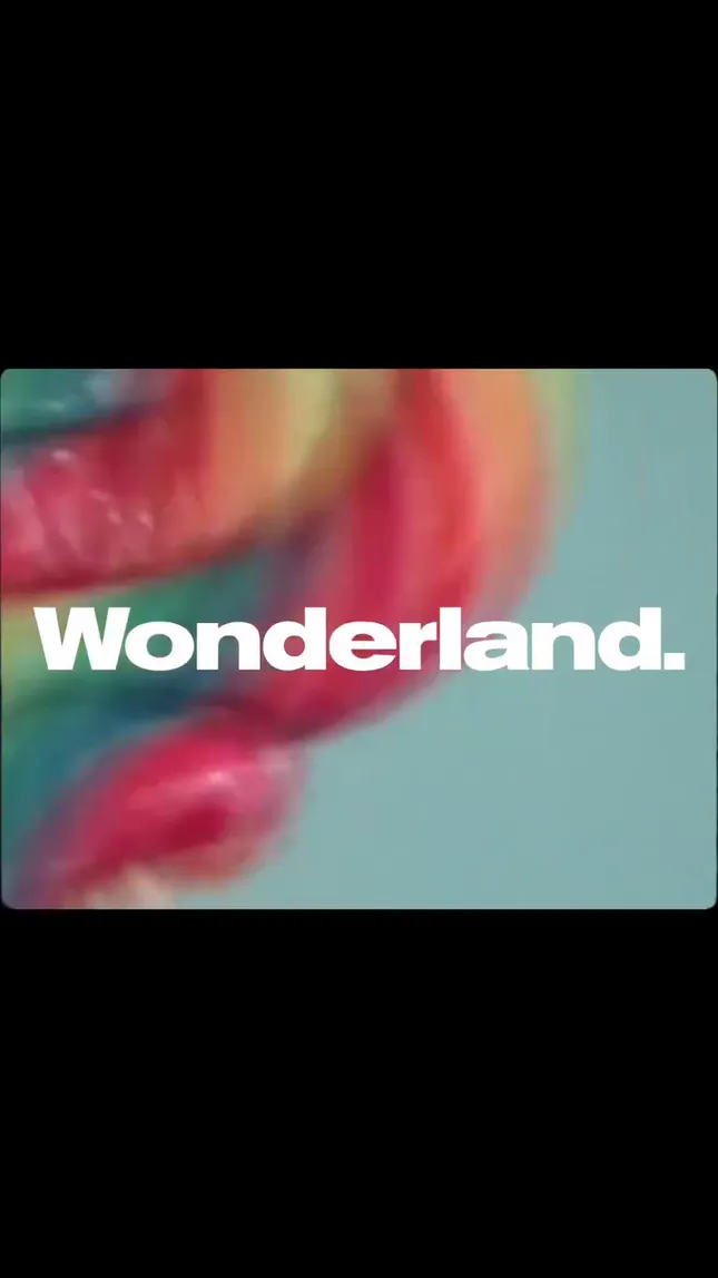 WONDERLAND MAGAZINE