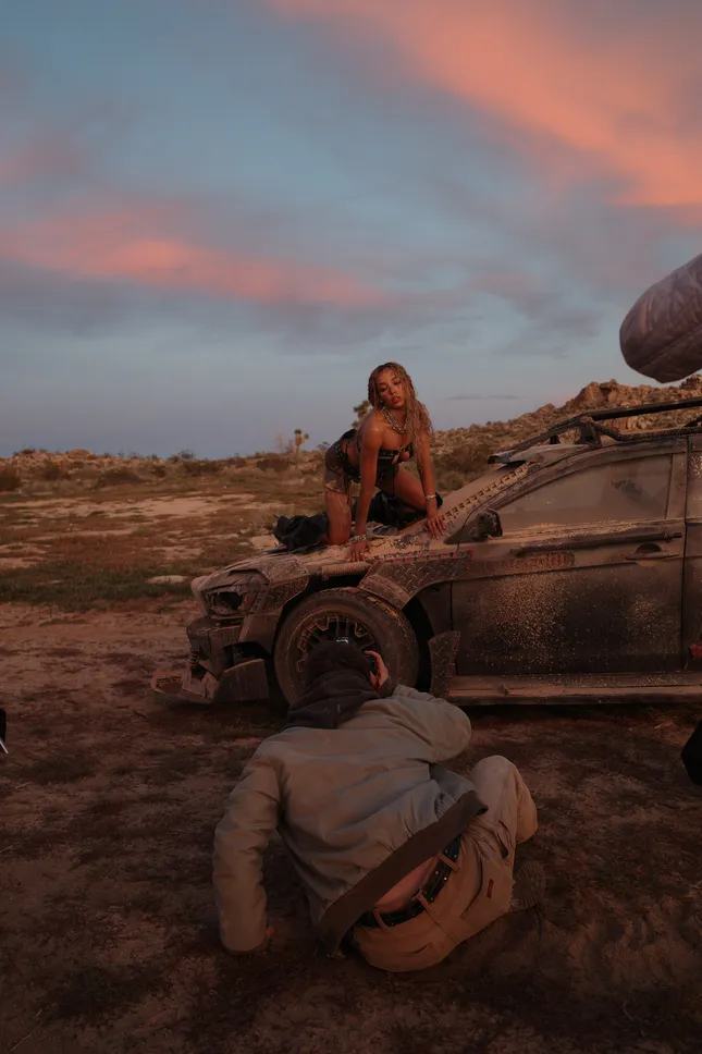 Tinashe - “Nasty” Cover Shoot BTS
