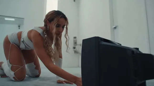 Tinashe - Cross That Line
