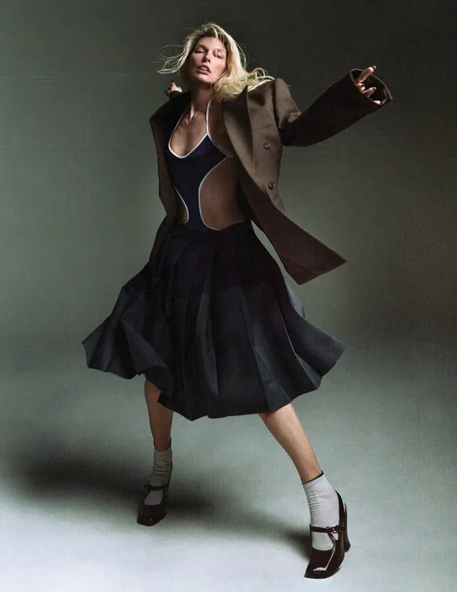 Milla Jovovich - FLAUNT MAGAZINE