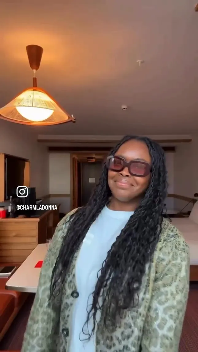 Social Media Manager @charmladonna