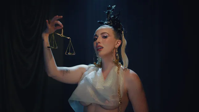 Loser - Elli Moore