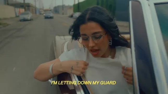 Sofia Camara - Girls like you (lyrics video)