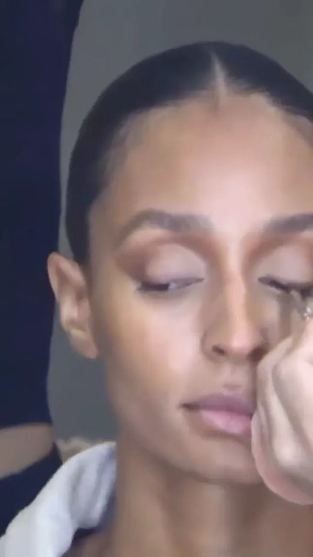 SKKN BY KIM - Makeup Campaign BTS