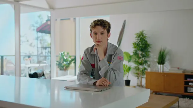 UMG | Lenovo x Troye Sivan