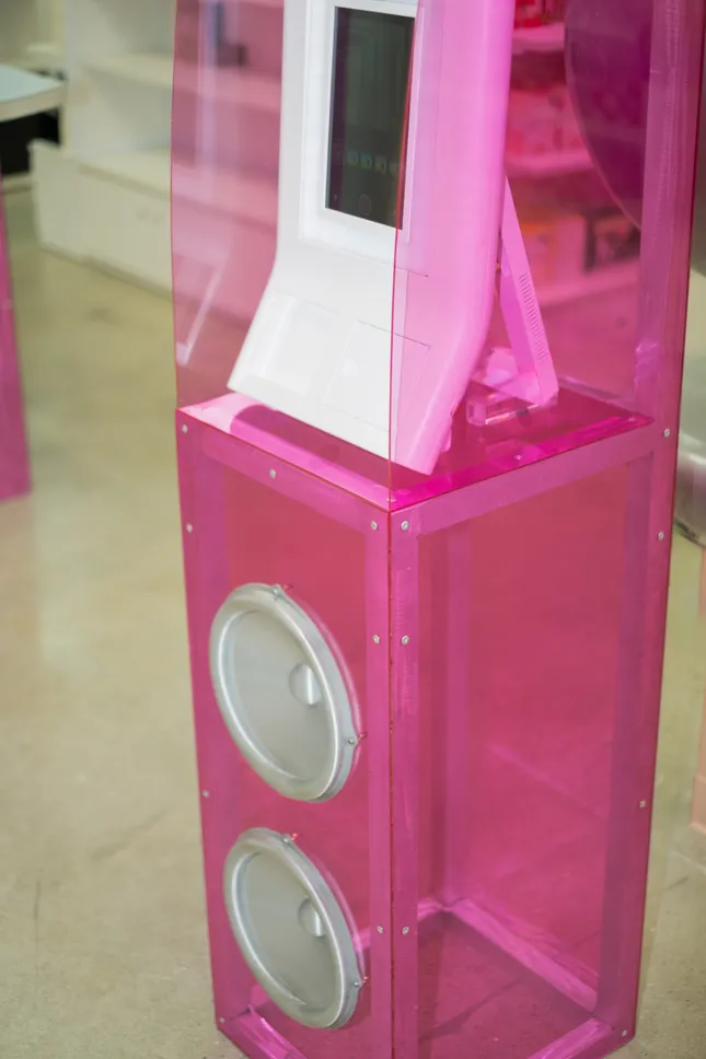 Cosmetic World Store Build-Out