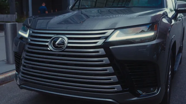 Lexus Present: Patricio Campillo