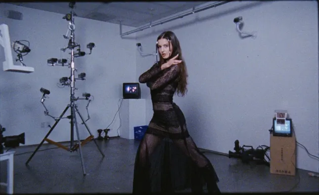 Casandra - Pay Attention