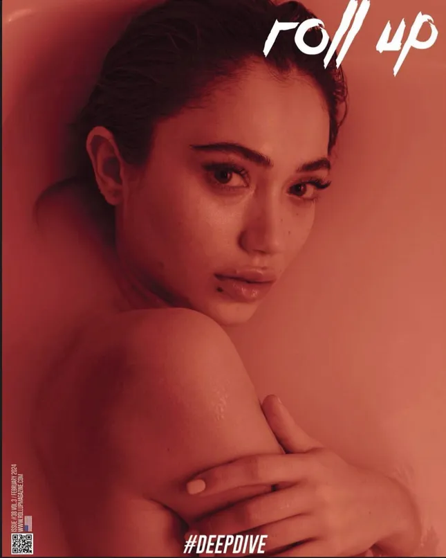 ROLL UP  Cover