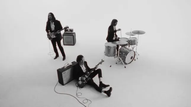 Min Min Light - Black Feathers Music Video