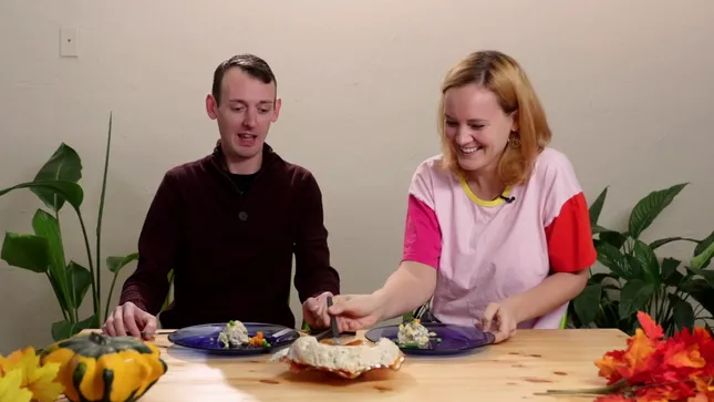 BuzzFeed- "Weird Foods People Used to Eat for Thanksgiving"