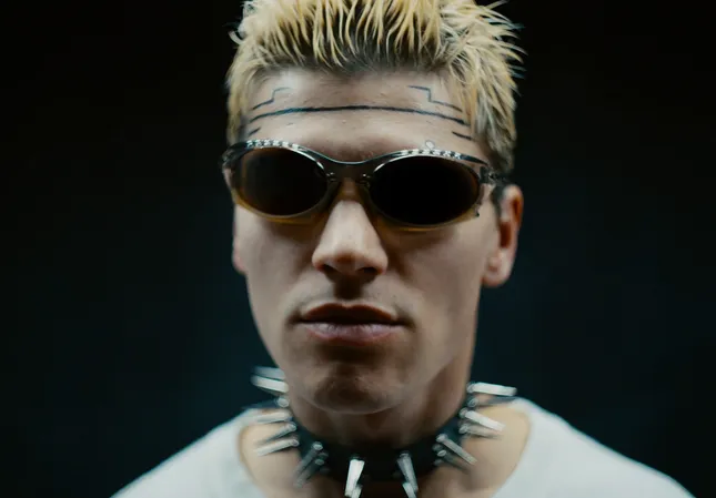 Oakley | Activation