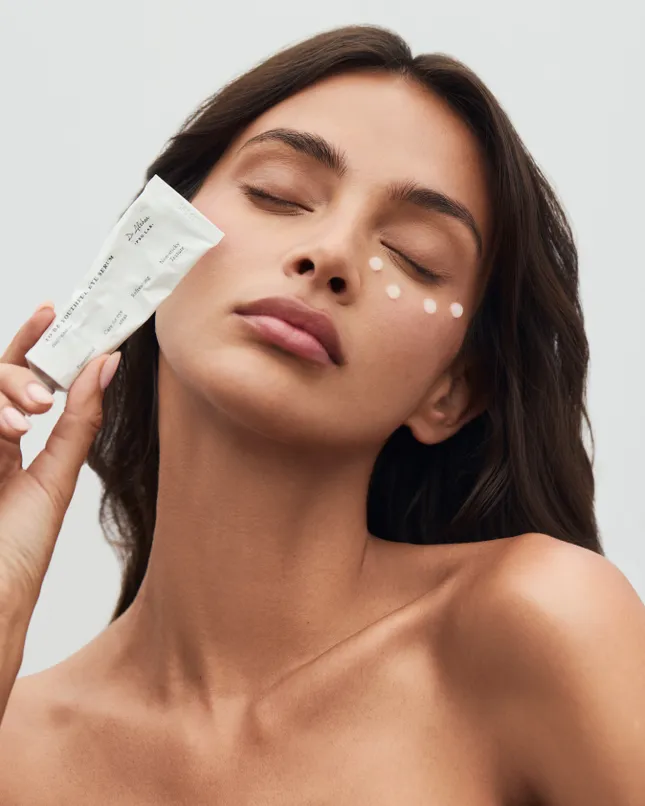 Skincare campaign [eye cream]