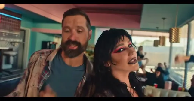 Walker Hayes x Kesha “Fancy Like” Music Video