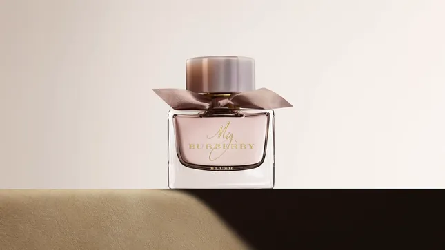 BURBERRY BEAUTY 'BLUSH' (Commercial)
