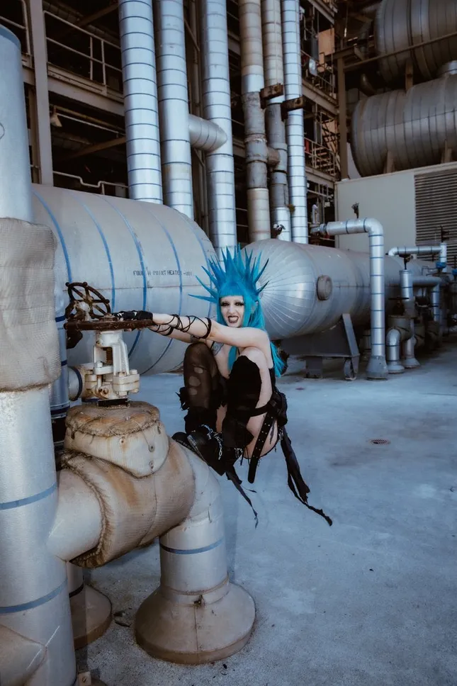 Ashnikko music video bts
