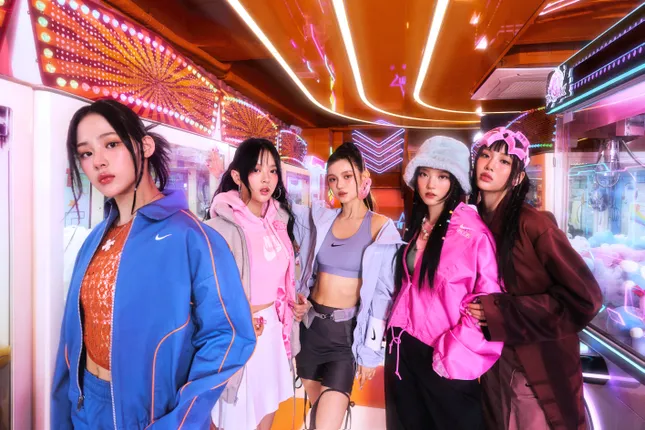 NewJeans x Nike