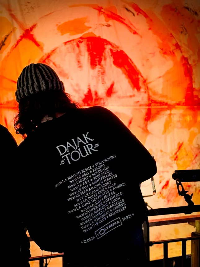 Dajak Tour 2025 - Merchandising