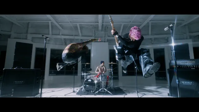 Machine Gun Kelly "maybe" ft. Bring Me The Horizon