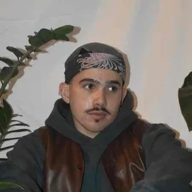 LA  Avatar