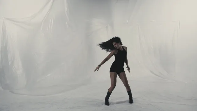 NAKED & FEARLESS | Alexander Nicholson