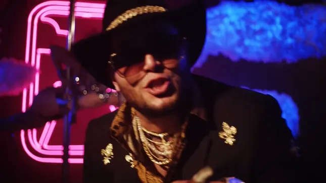 'La Funda' - K-Drian & Co.