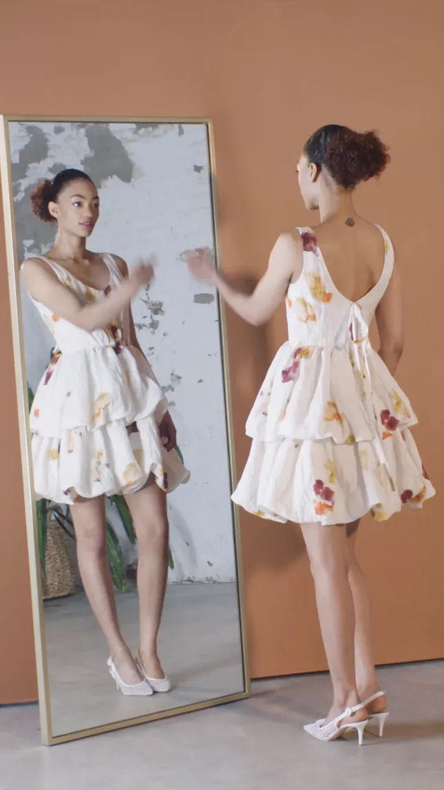 Saks Fifth Ave - In-Store Reel