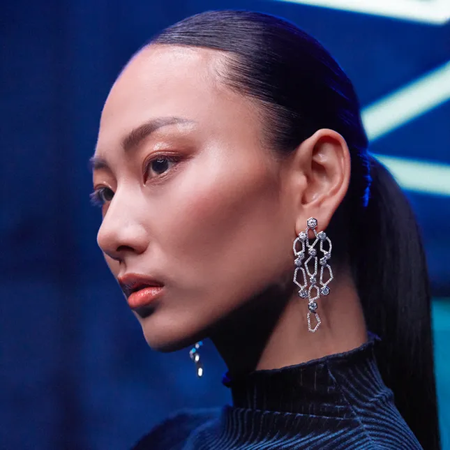 Luminous Diamonds