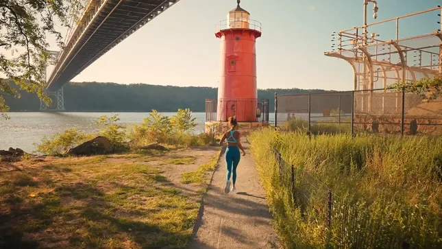 Hoka X Runner’s World - Cintia