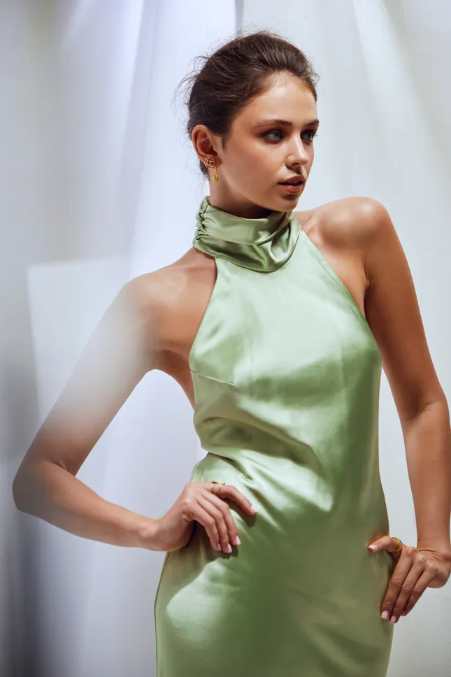 Mixed editorial & jewelry