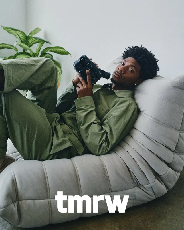 Editorial | tmrw magazine | Jonathan Davis