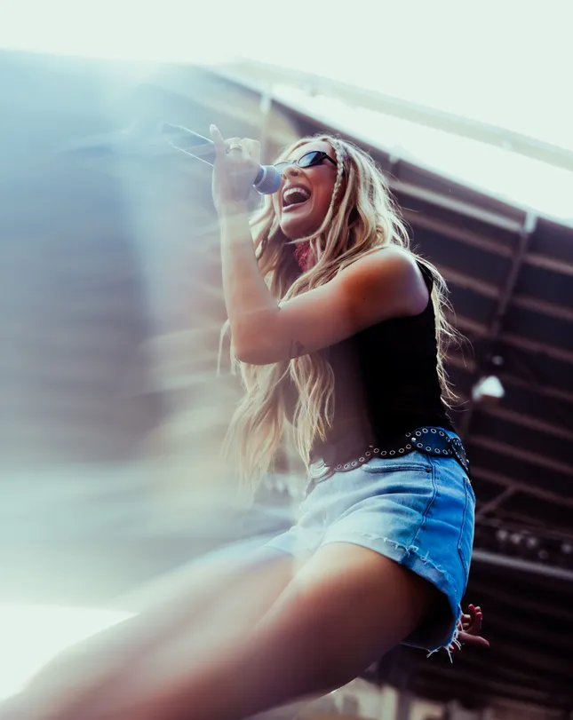 Madeline Merlo @ Princess Auto Stadium Country Thunder Appearance