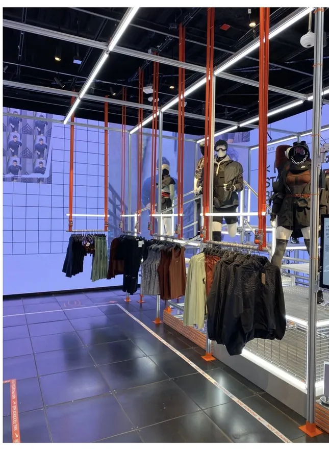 Nike Store NYC Hang-bar Webbing