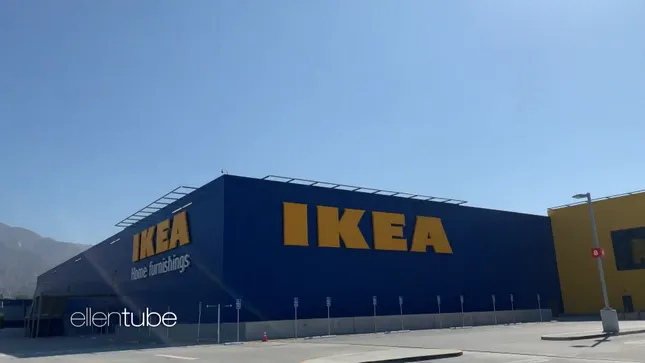 (TV) - Ellen's Writers Speak the Lyrics at IKEA