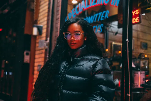 H.E.R - “Fight 4 You” Video