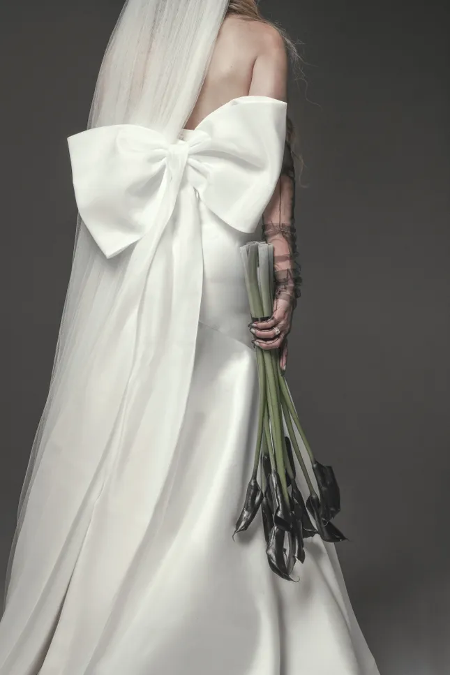 BRIDES