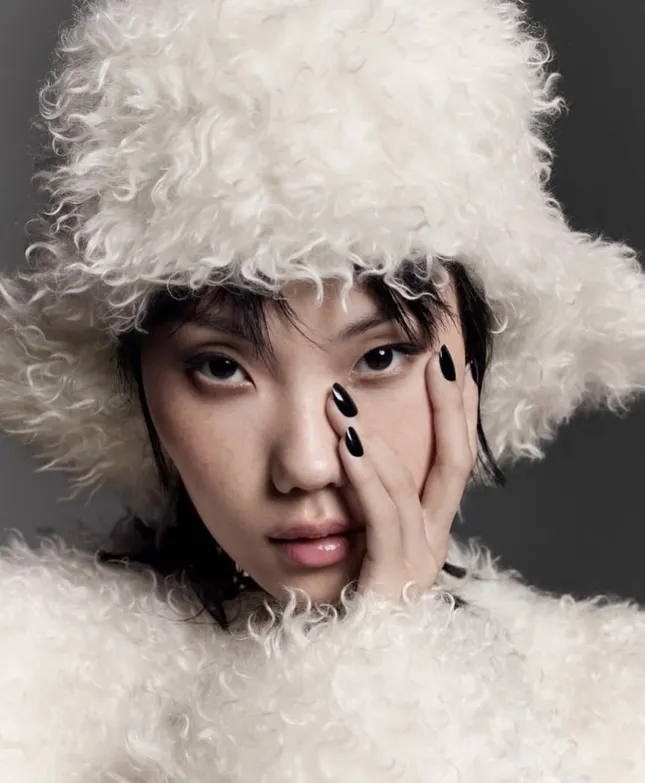 Grazia China Faux Fur Story
