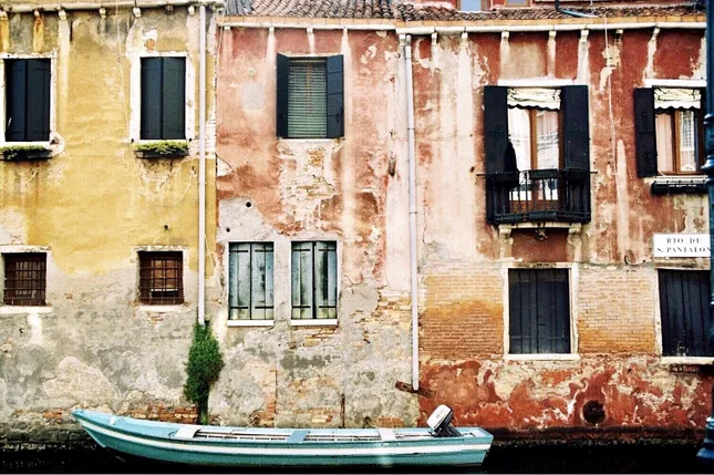 'Venice No Sense' | Photography Exhibition