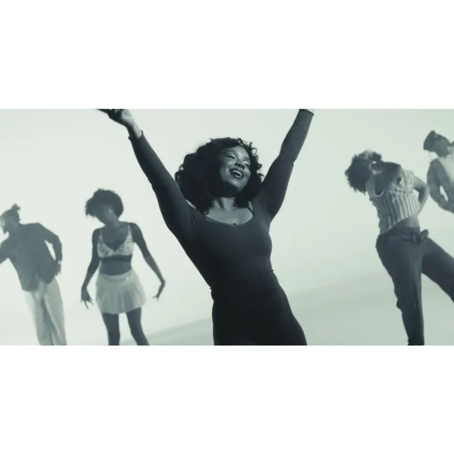 Anna Field - “Feel”