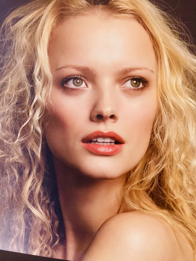 Hair makeup