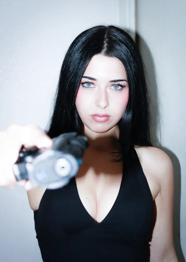 Annaise from Flesh Clink
